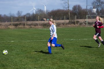 Bild 110 - Frauen TSV Wiemersdorf - VfL Struvenhuetten : Ergebnis: 3:1